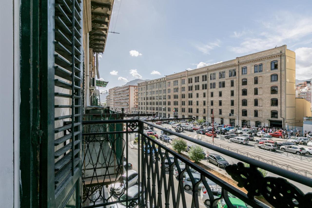 Corso Dei Mille Station Flat With Balcony Apartment Palermo Exterior photo